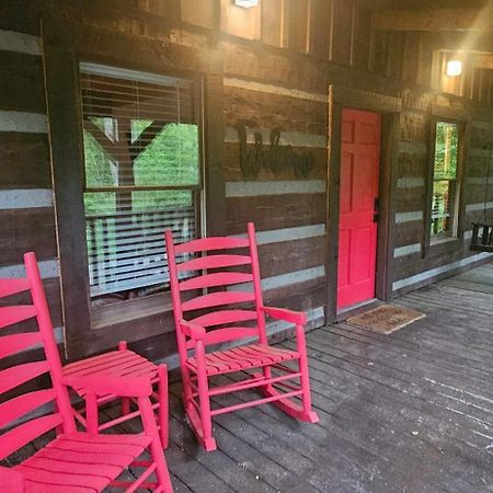 Southern Oak Cabin - Newly Remodeled - Close To All Attractions Sevierville Kültér fotó