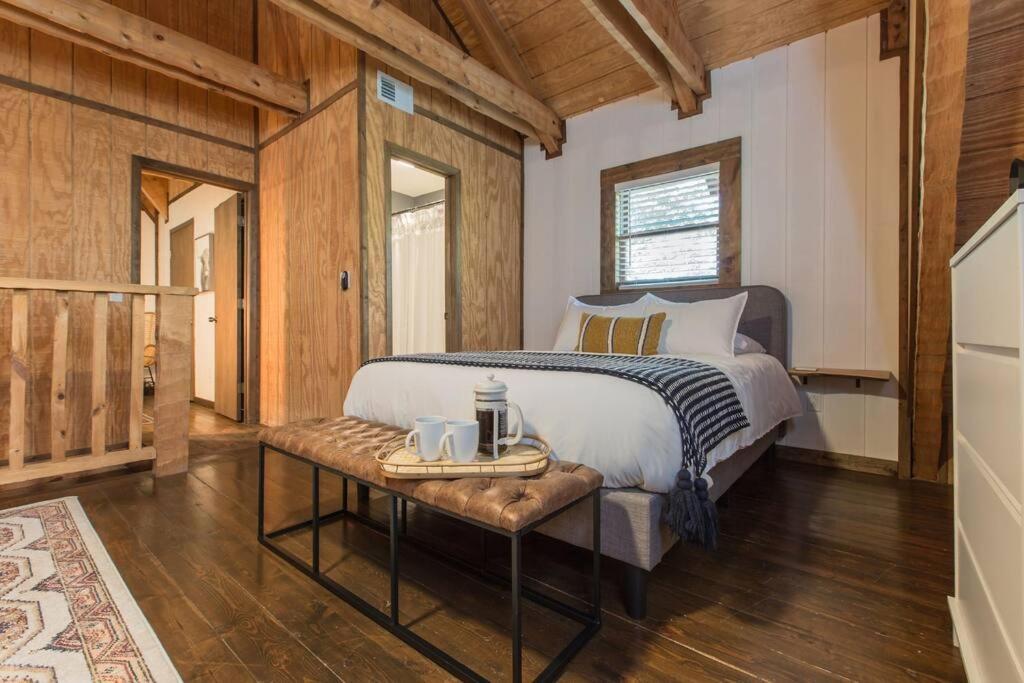 Southern Oak Cabin - Newly Remodeled - Close To All Attractions Sevierville Kültér fotó