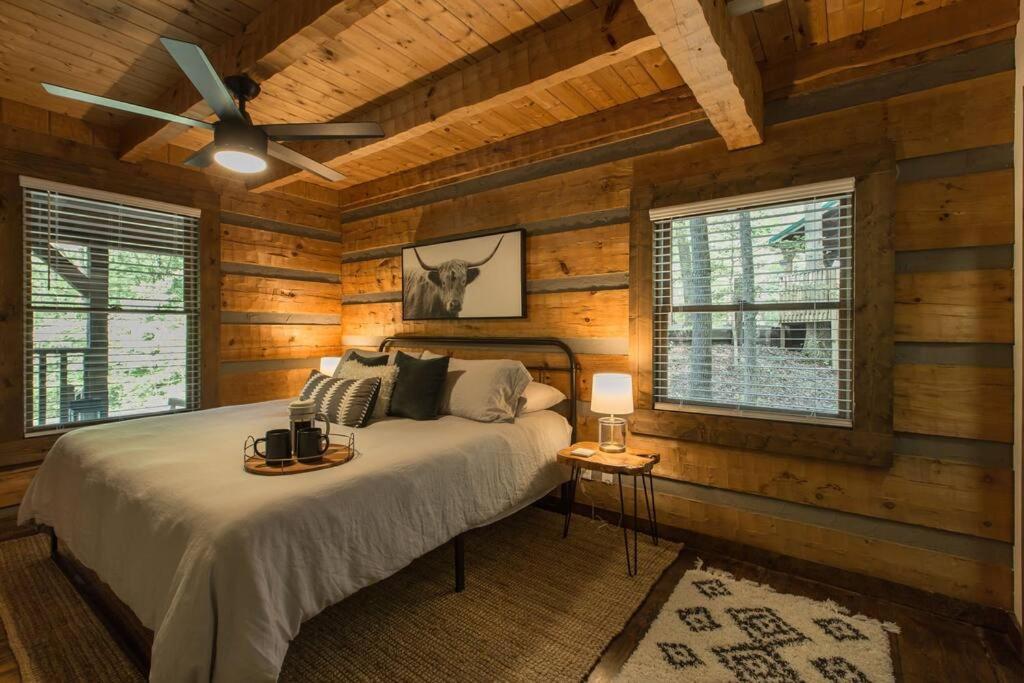 Southern Oak Cabin - Newly Remodeled - Close To All Attractions Sevierville Kültér fotó